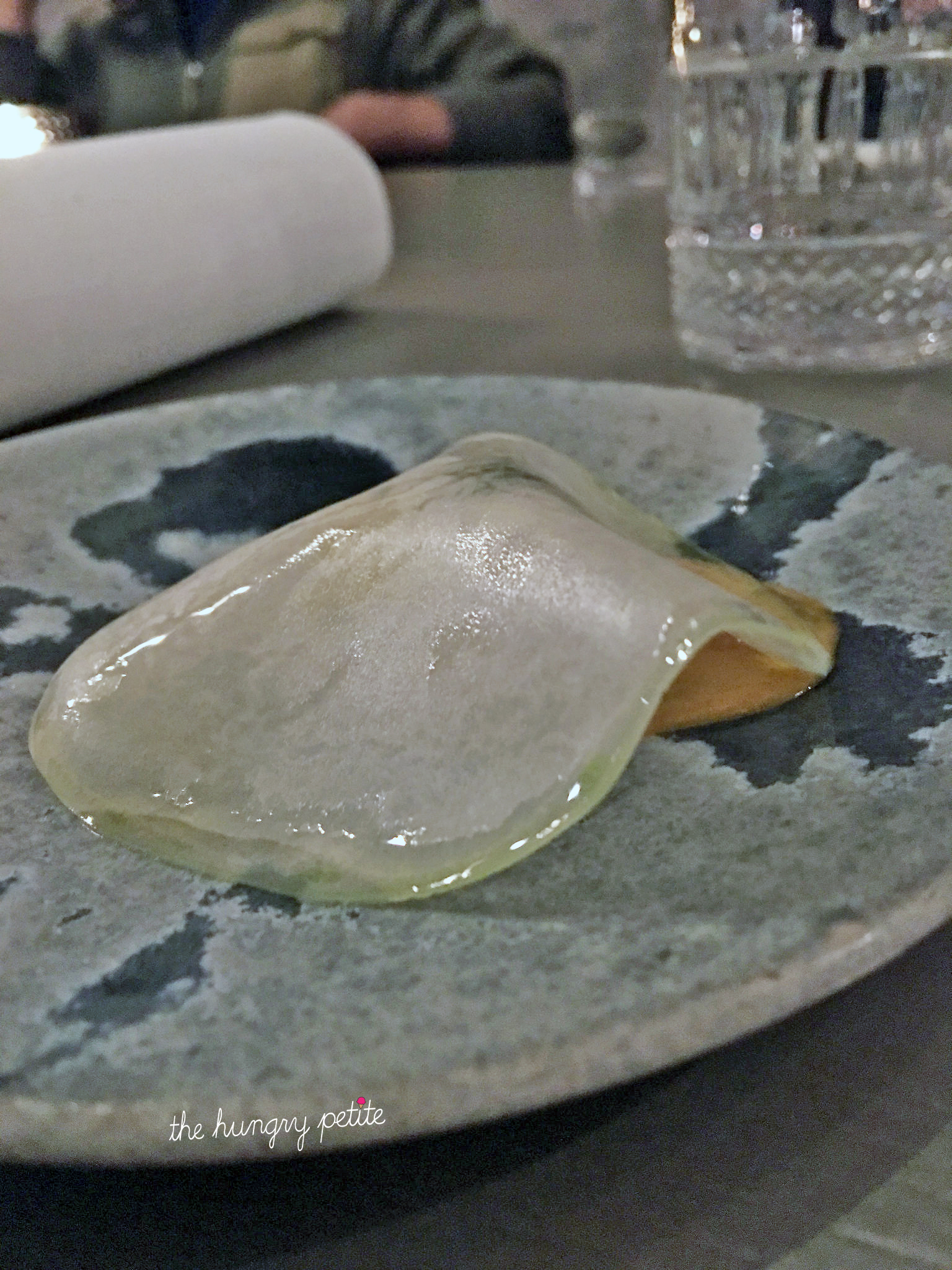 Kohlrabi carrot with sea buckthorn - eaten like a taco