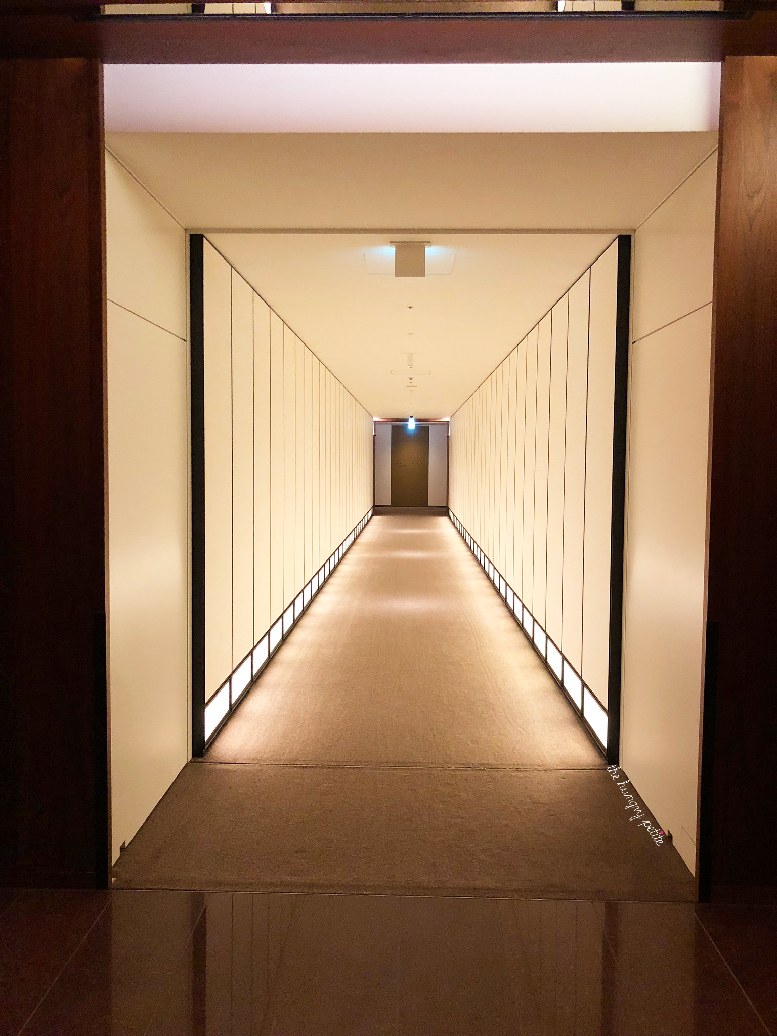 The hallway leading to our room is pretty amazing. Designed by New York-based Tony Chi to mimic Kyoto's 17th century Katsura Imperial Villa.