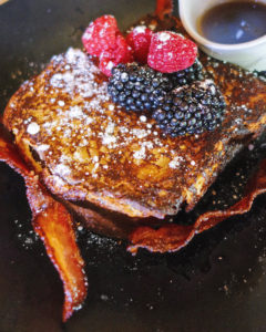 Knife Dallas: Brioche French Toast
