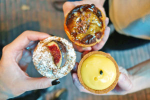 Petit Gateau - Fig, Lemon, Chocolate & Pear